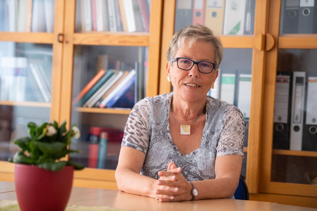 Monika Magnus ist langjährige Mitarbeiterin der Diakonie Naumburg-Zeitz. Nun feierte sie ihren 65. Geburtstag. Im Juli geht sie in den Ruhestand.