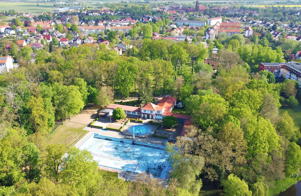 Das idyllisch gelegene Waldbad wurde bei der Vergabe von Sanierungszuschüssen vom Haushaltsausschusses im Bundestag wieder nicht mit Fördermitteln bedacht.