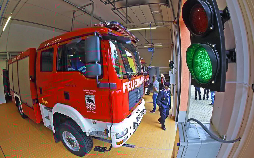 Im neuen Depot haben nun alle Fahrzeuge der Froser Feuerwehr Platz. Vorher waren sie auf unterschiedliche Standorte verteilt.