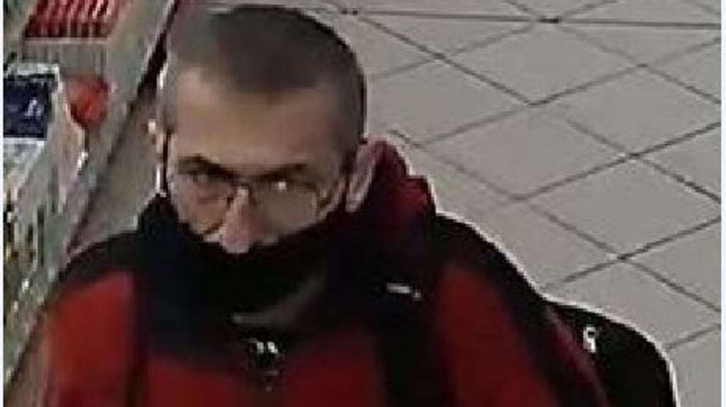 Nach diesem Mann sucht die Polizei.