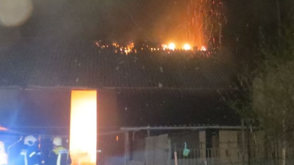 Die Scheune in Mellin brannte lichterloh.