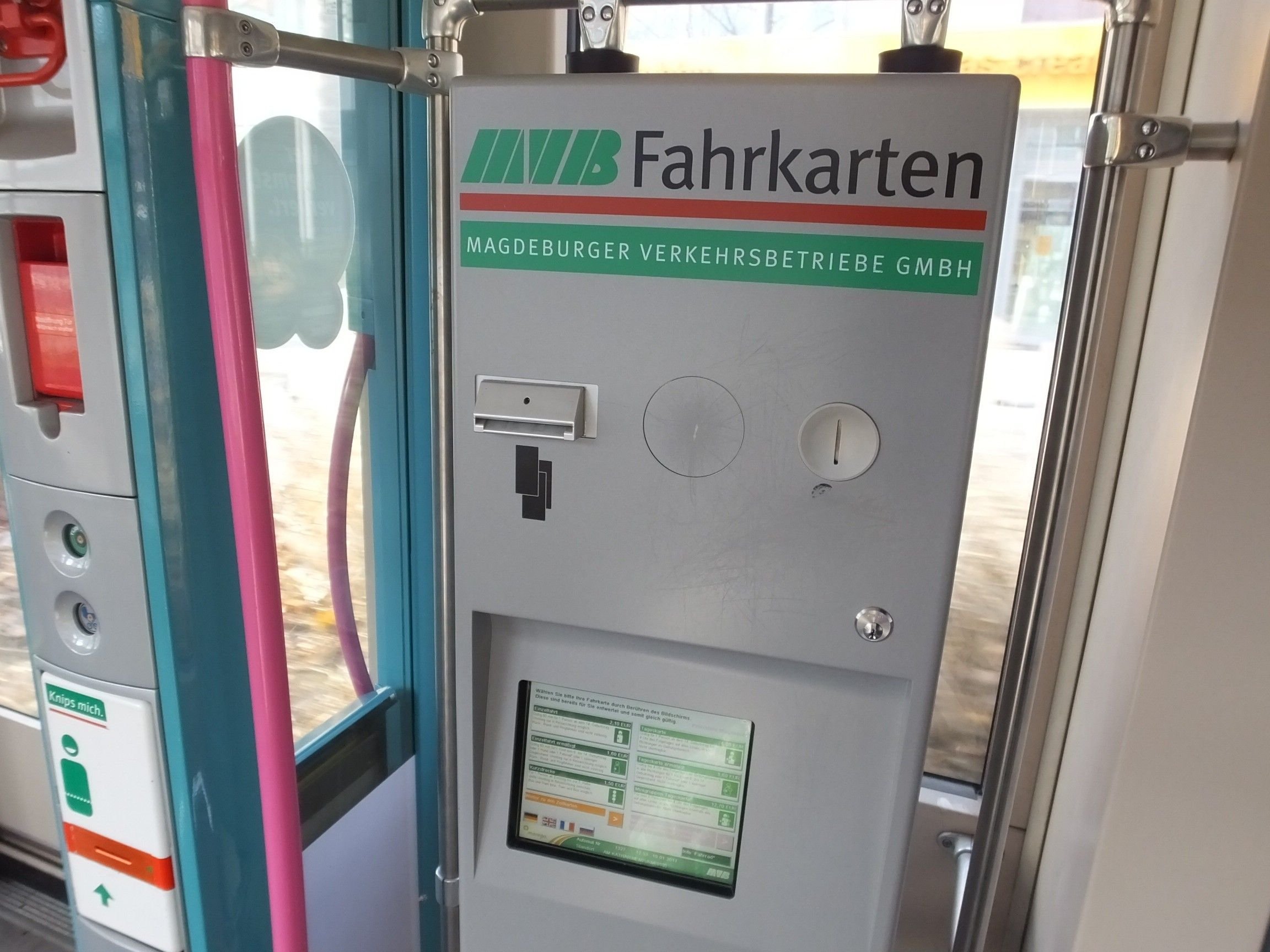 Magdeburger Fahrscheinautomaten In Bus Und Bahn Wie In Erfurt Vor Dem Aus?