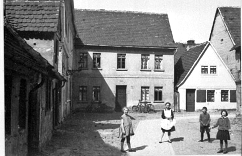 Zerbst Großer Klosterhof um 1930.