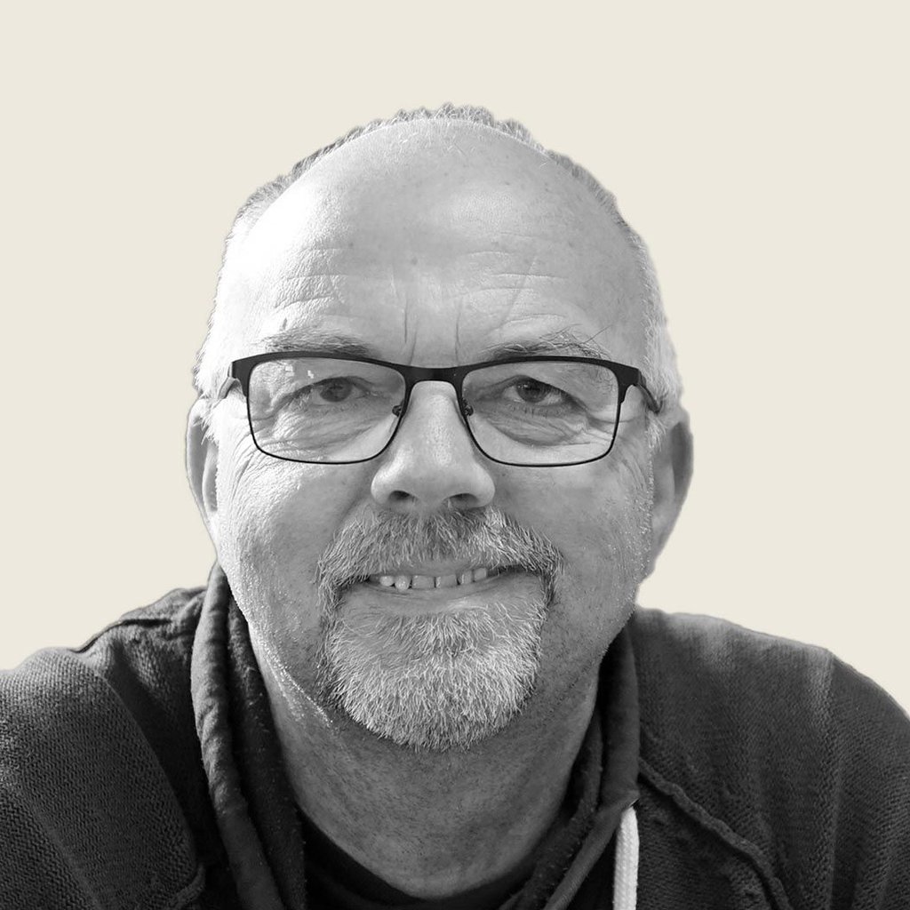 Daniel Rausch ist 57 Jahre  alt • geboren in Gotha • lebt in Staßfurt •   ist seit 2016 Mitglied des Landtages •   ist Gesellschafter der Mitteldeutschen Kammerphilharmonie •  in seiner Freizeit geht er gern Angeln, Schwimmen oder  ist mit dem Fahrrad unterwegs