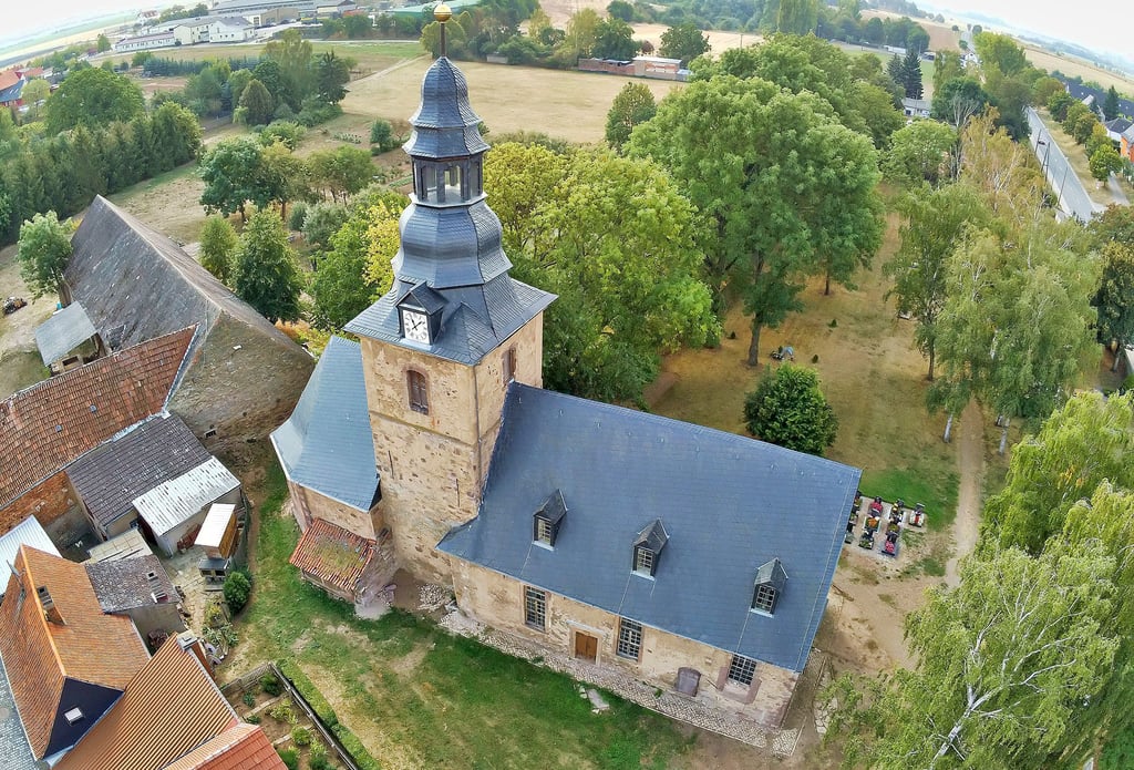 In St. Jacobi in Riethnordhausen sollen am 3. Juli im Rahmen des „Kultursommers in Dorfkirchen“ Harfenzauber, Flöte und Gesang zu erleben sein.