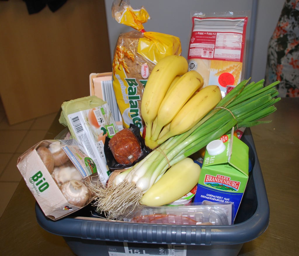 So sieht ein bunt gemischtes Tafelpaket für die Bedürftigen in Wanzleben aus.