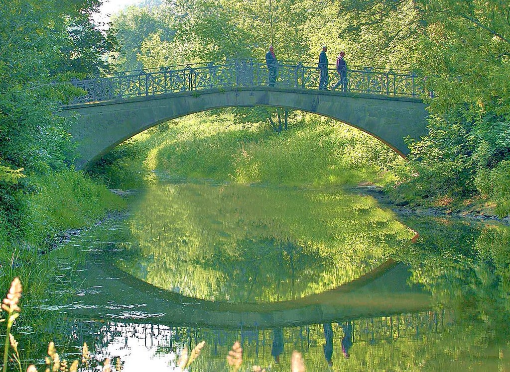 Tagsüber idyllisch, nachts gefährlich? Im Stadtpark kam es jüngst zu zwei Überfällen. Die Täter sind noch nicht gefasst.