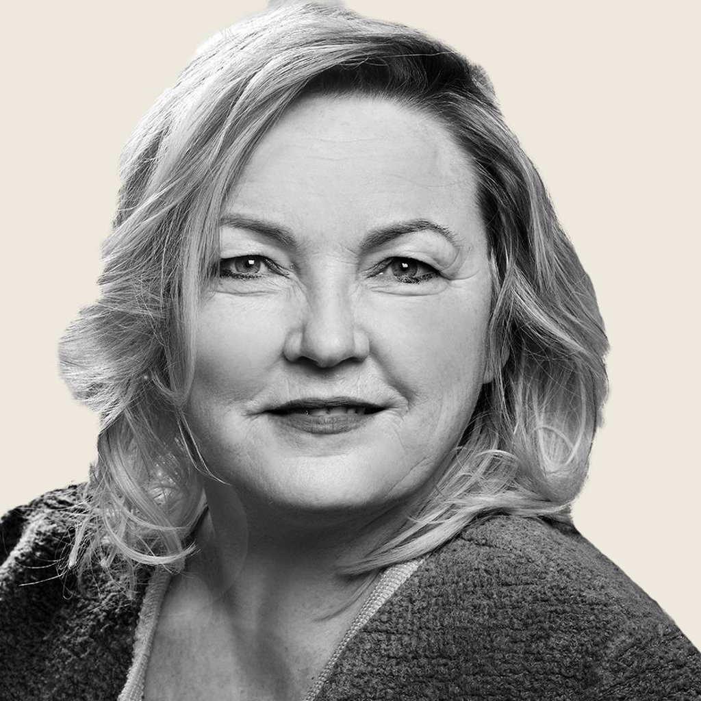 Kathrin Tarricone  • 55 Jahre alt • verheiratet  • ein Sohn •  geboren in Zeitz •  lebt in Mansfeld •  wissenschaftliche Mitarbeiterin an der Universität Trier und Inhaberin eines Gutachterbüros für Naturschutzfragen  •   Kreisvorsitzende der FDP in Mansfeld-Südharz