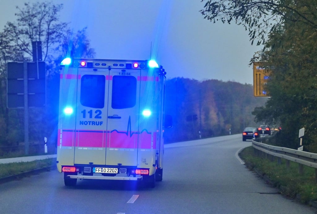 Ein Rettungswagen im Einsatz. (Symbolfoto)