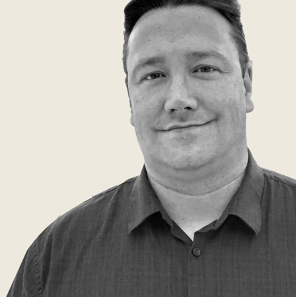 Er ist 43 Jahre alt • lebt in Bad Dürrenberg • arbeitet als Systemadministrator im Rathaus der Solestadt • hat zwei Kinder • besitzt seit 20 Jahren das FDP-Parteibuch • ist stellvertretender Vorsitzender des FDP-Ortsverbands Bad Dürrenberg