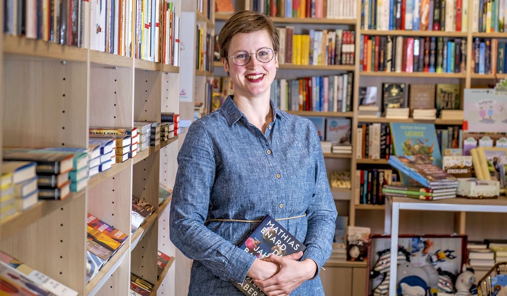 Am liebsten steht Theresa Donner noch immer selbst im Laden und redet mit ihren Kunden über Bücher.