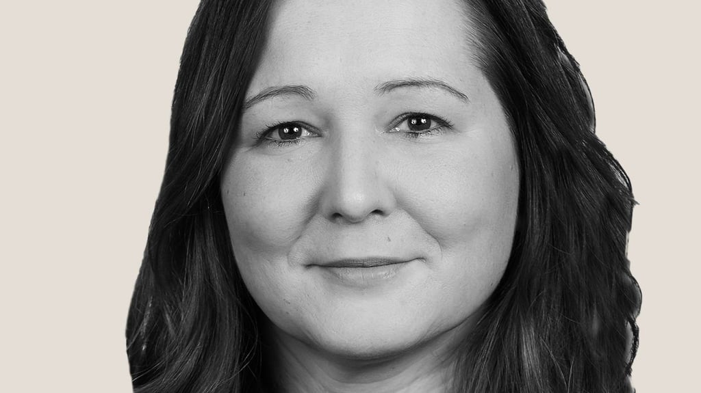 Mareen Kelle ist 40 Jahre alt •  lebt im Bad Schmiedeberger Ortsteil Pretzsch •  ist ledig und hat zwei Kinder •  ist gelernte Bürokauffrau •  arbeitet derzeit als Finanzbuchhalterin • Neben Lesen und Schwimmen  gibt sie Kommunalpolitik als ihre Freizeitbeschäftigung an