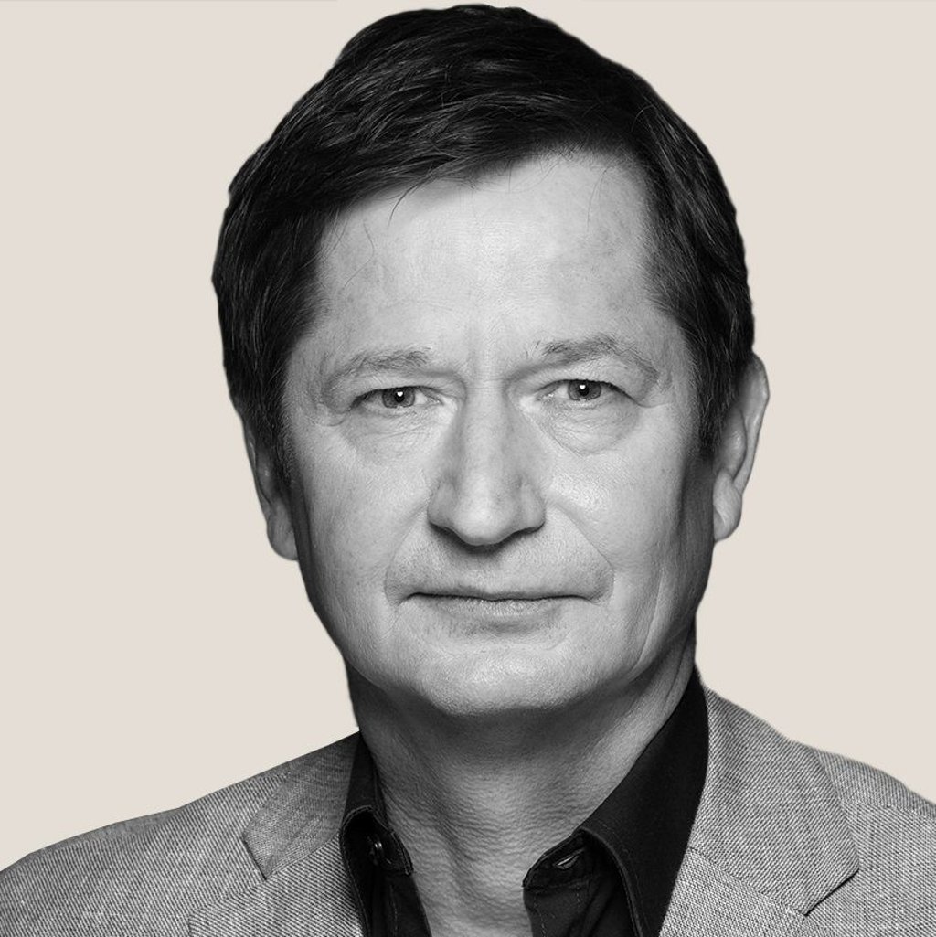 Michael Seidel ist 55 Jahre alt •  ledig • hat eine Tochter • absolvierte eine Ausbildung als Instandhaltungsmechaniker • arbeitet im Kinder- und Jugendheim Pretzsch • verbringt seine Freizeit gern mit  Fahrrad-, Ski-, Motorradfahren und  Schwimmen
 