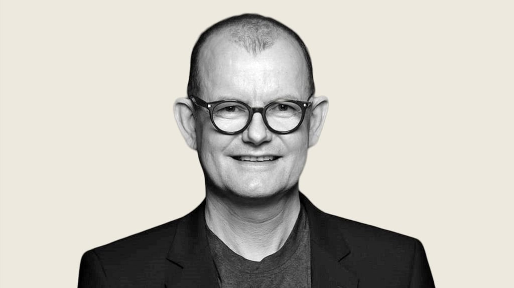 Marco Steckel   • 49 Jahre alt • ledig • geboren in Wippra • lebt in  Hettstedt  • SPD-Fraktionsvorsitzender im Stadtrat von Hettstedt, seit 1999 Mitglied des Stadtrats • 1998-2002 bereits Landtagsabgeordneter • arbeitet als Leiter einer Beratungsstelle für Opfer rechter Gewalt in Dessau