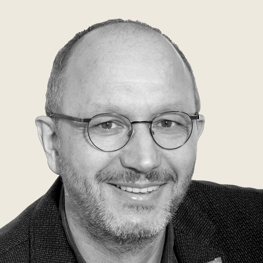 Reiner Kretschmann • 54 Jahre alt • aufgewachsen in Helbra • wohnhaft in Mansfeld • Meister für Holztechnik • betreibt seit 30 Jahren eine Tischlerei • verheiratet • drei Kinder • Mitglied in der AfD-Fraktion im Kreistag von Mansfeld-Südharz