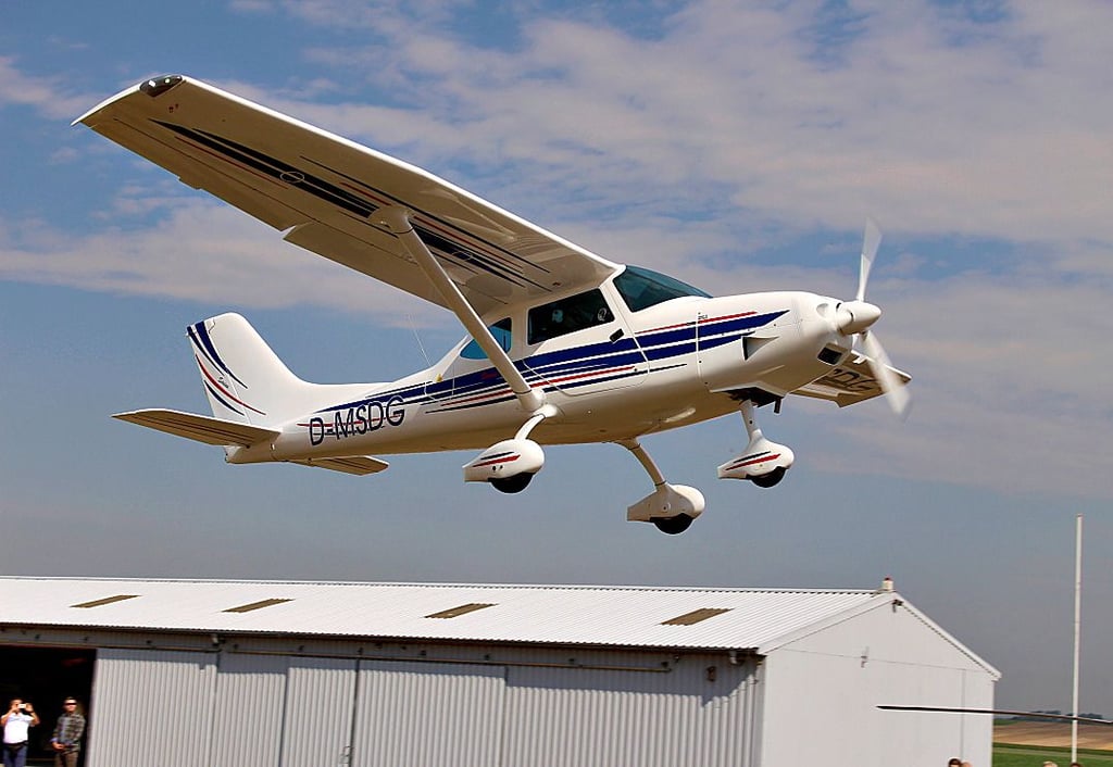 Die Ultraleicht-Fluggeräte sind regelmäßig im Einsatz. Hier startet Pilot Dirk Spangenberg.