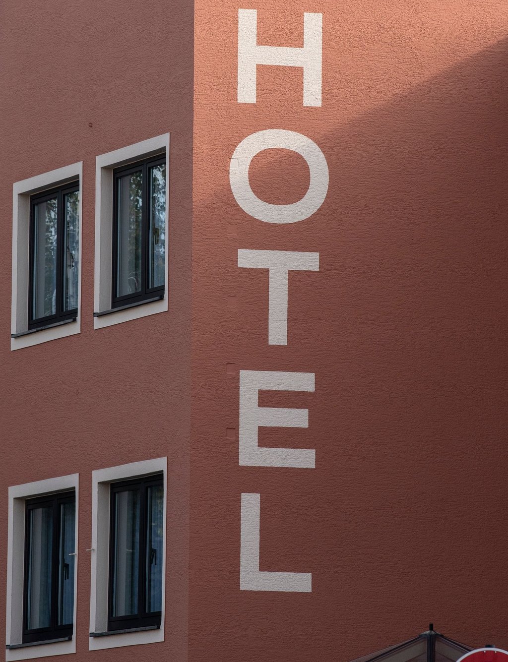 Die Fassade eines Hotels.