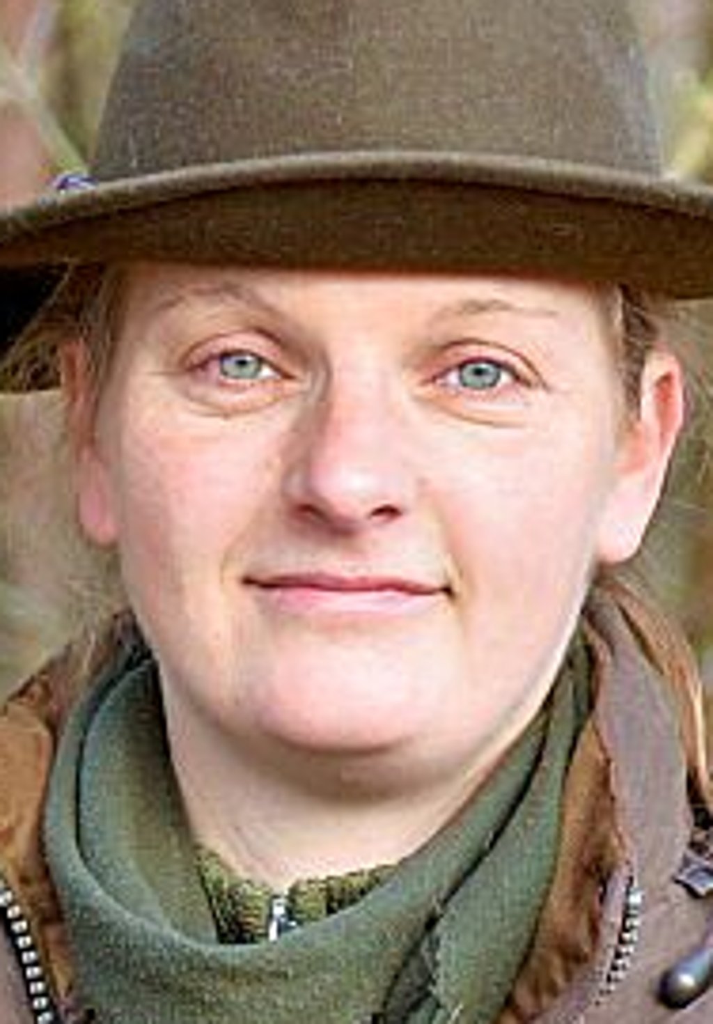 Försterin Britta Homm erklärt, wie wichtig die Produkte des Waldes sind.