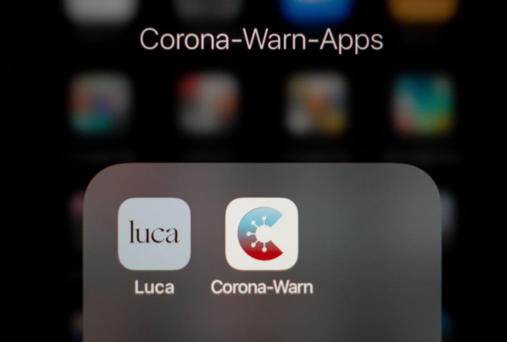 Auch im Landkreis Börde können die beiden bekannten Corona-Warn-Apps verwendet werden.