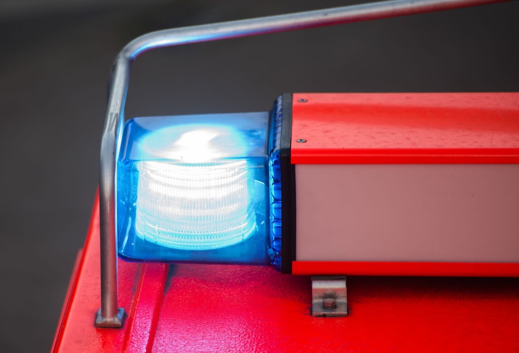 In einem Leipziger Mehrfamilienhaus ist in der Nacht zu Mittwoch ein Feuer ausgebrochen.