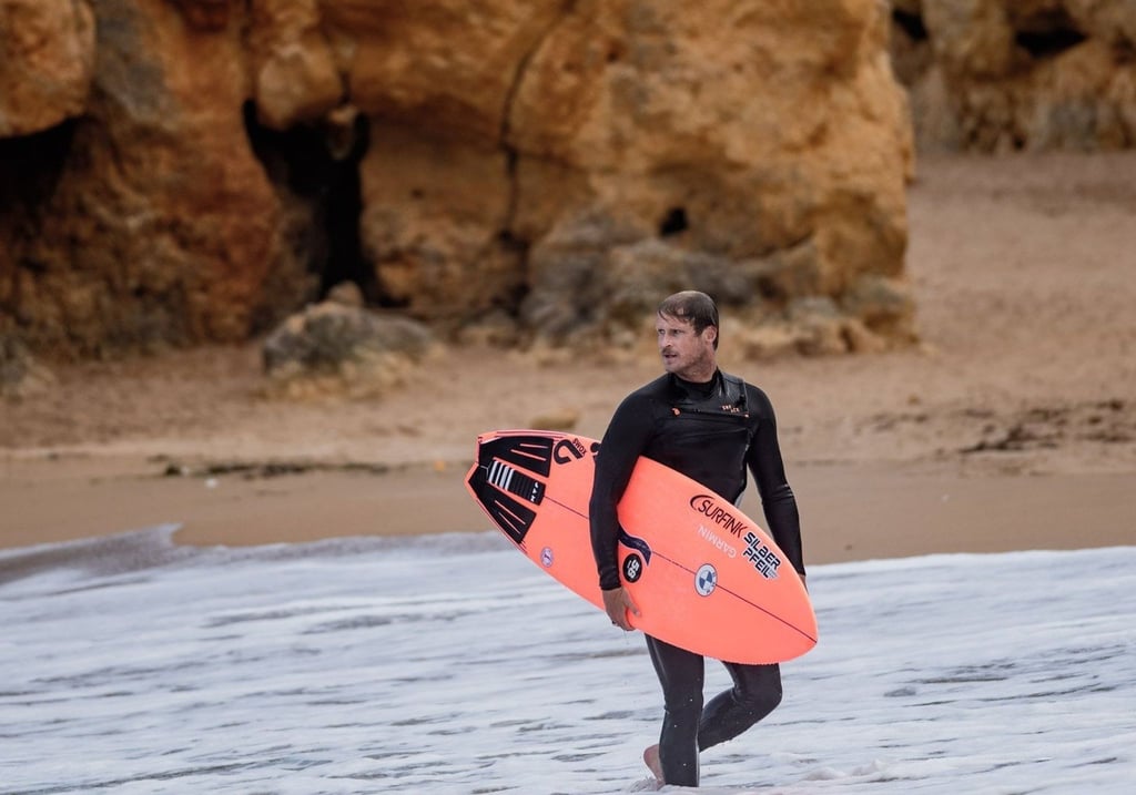 Marlon Lipke will ein Ticket für die Surf-Olympia-Premiere ergattern.