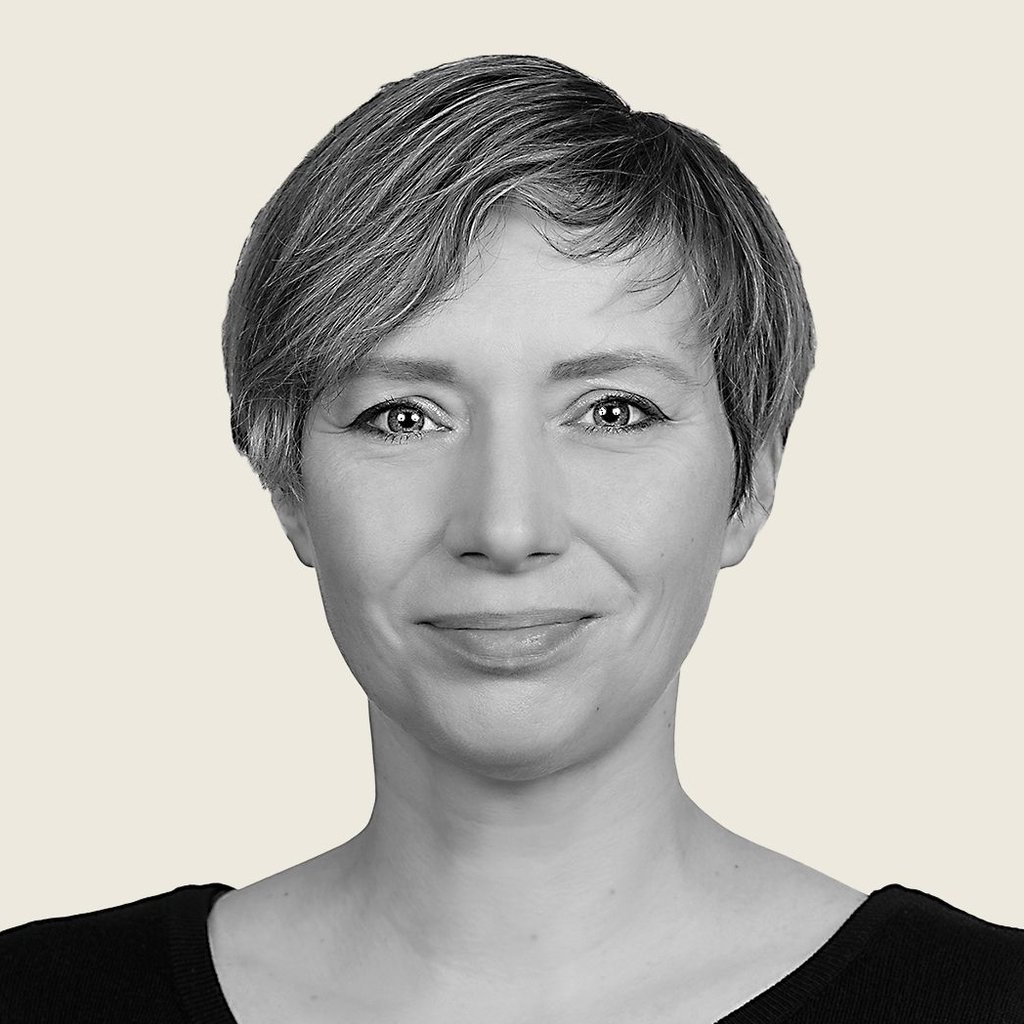 Sie ist 38 Jahre alt • lebt in Halle • stammt gebürtig aus Merseburg • hat zwei Kinder • arbeitet für die Linksfraktion im Magdeburger Landtag • joggt in ihrer Freizeit gerne an der Saale entlang •