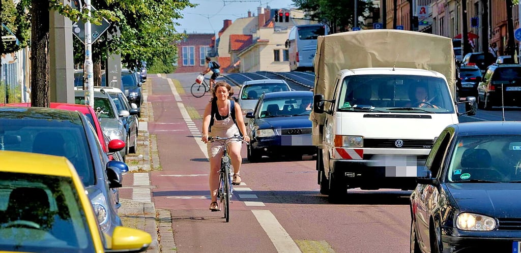 Der Radweg an der Ludwig-Wucherer-Straße soll sicherer werden.