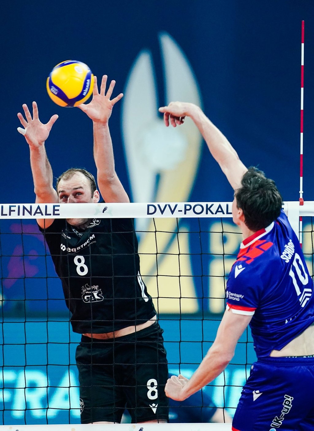 Bestensees Dirk Westphal (l) im Spiel.