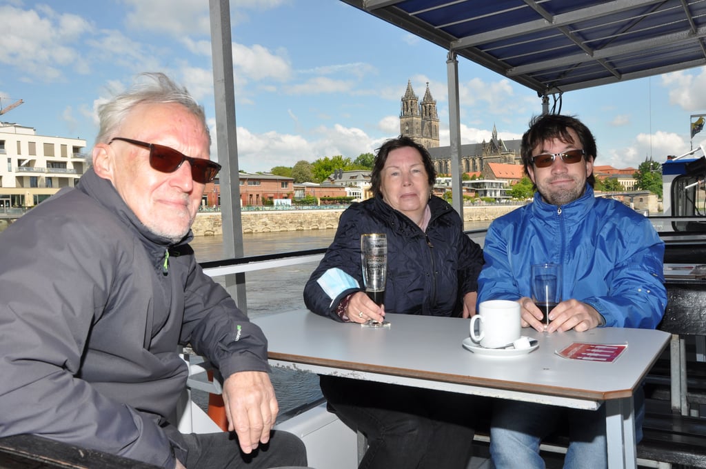 Familie Kuhne aus Eilenburg nutzte gestern den Saisonauftakt der Weißen Flotte für eine Rundfahrt.