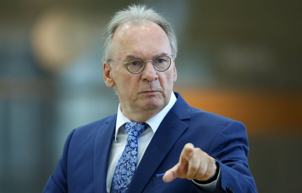 Da geht's lang: Reiner Haseloff hat den Kurs seiner Partei in einer entscheidenden Frage festgelegt. Jede Zusammenarbeit mit der AfD ist ausgeschlossen.