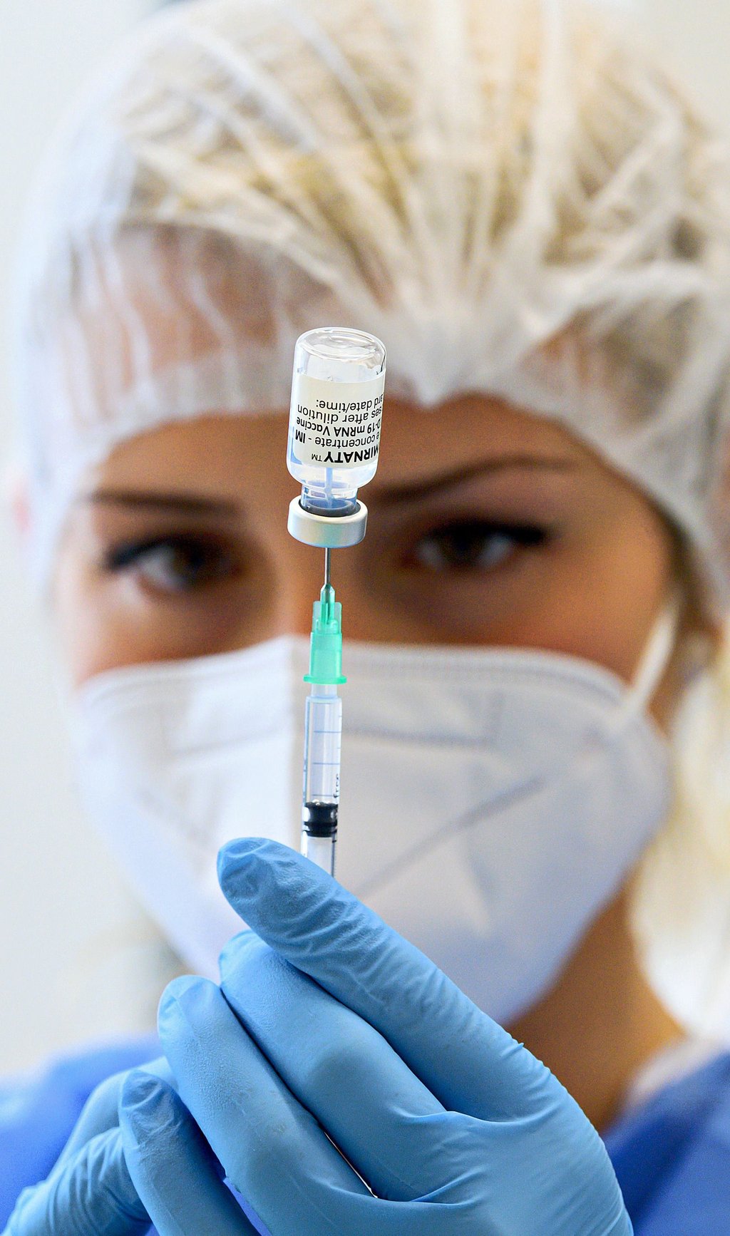 Seit dem 7. April können Hausärzte und seit dem 26. April auch Fachärzte gegen Corona impfen. Allerdings wird seitens der Hersteller nicht ausreichend Impfstoff zur Verfügung gestellt. 