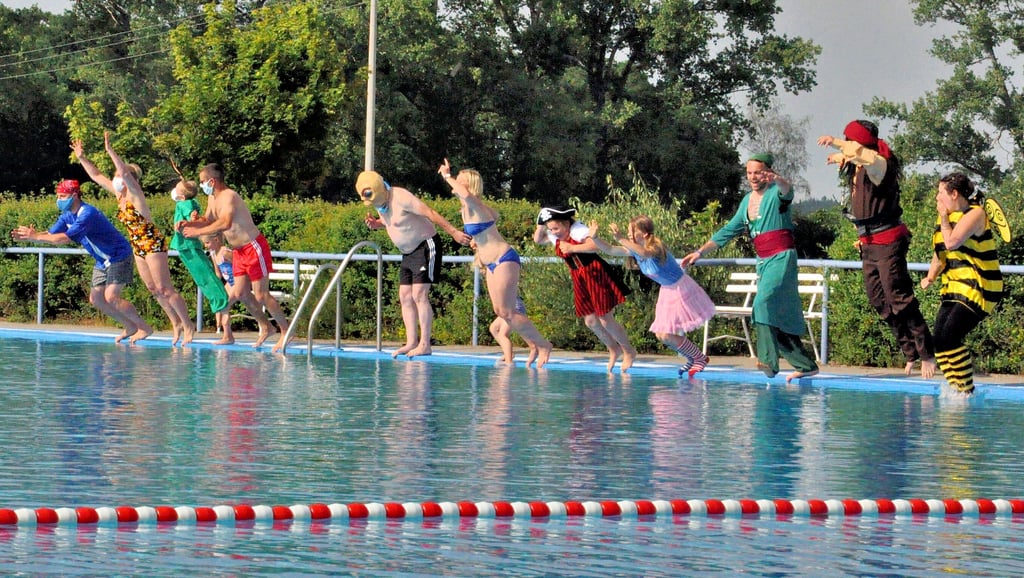 Traditionen müssen gepflegt werden. Und so werden die Mitglieder des Förderverein auch in diesem Jahr die Saison im Freibad Potzehne wie 2020 mit einem Anbaden eröffnen. Gepanter Termin ist freitag, 11. Juni, um 17 Uhr.