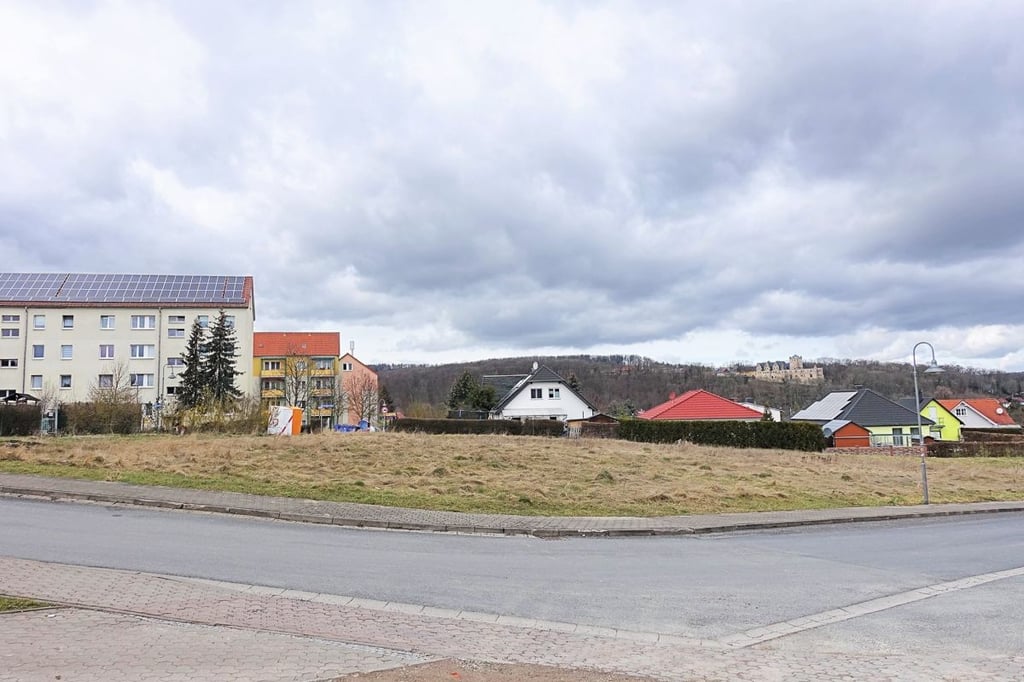 Baugrundstück im Gültigkeitsbereich eines Bebauungsplans in Kranichfeld / Mindestgebot 125.000 Euro