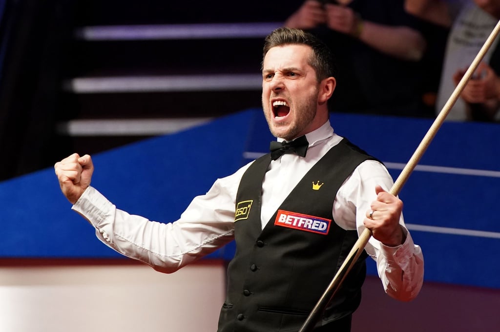 Mark Selby jubelt über seinen Sieg.