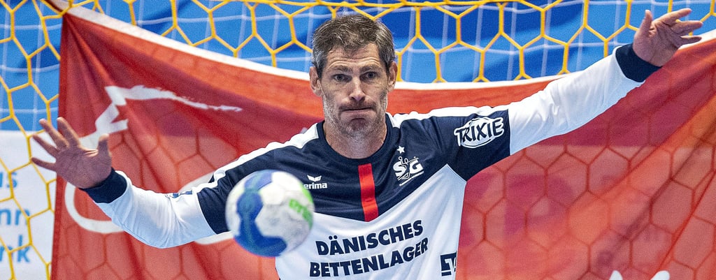 Henning Fritz macht auch mit 46 Jahren bei Flensburg-Handewitt noch eine gute Figur als Handball-Torwart.