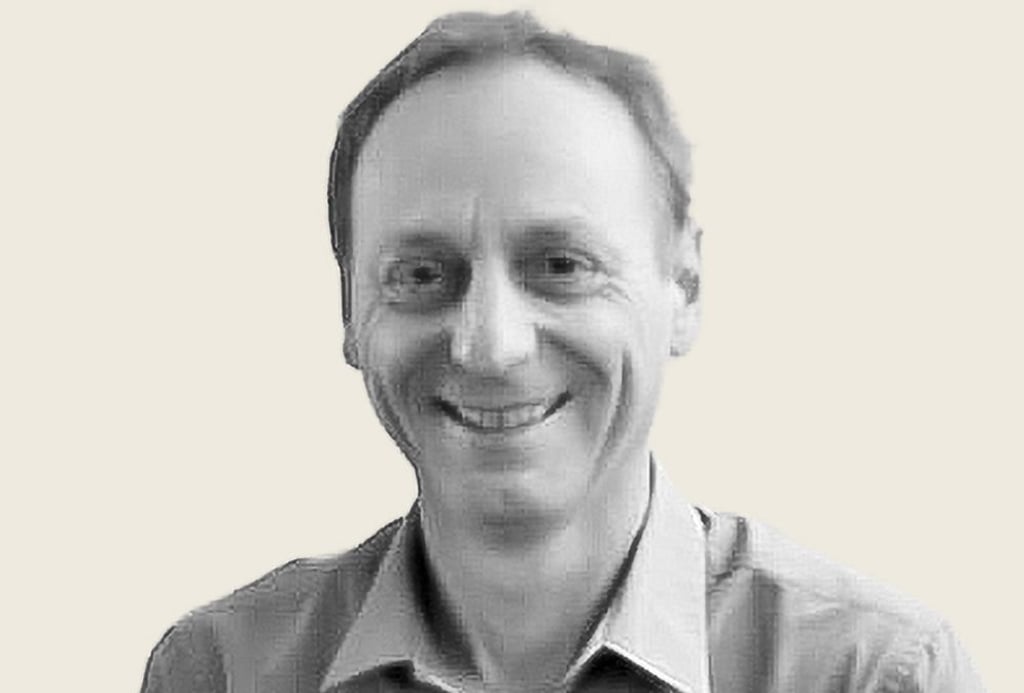 Er ist 52 Jahre alt • lebt in  Göritz bei Zerbst •  ist  verheiratet • hat drei Kinder •  ist eng verbunden mit seiner Heimat • in seiner Freizeit spielt er gerne Fußball oder geht jagen • nach der Wende hat er Finanzwirt studiert und arbeitet noch heute in dem Beruf