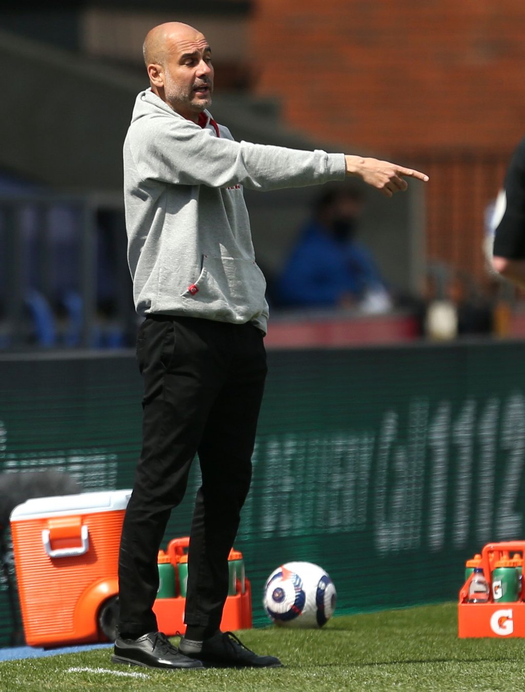 Erwartet gegen Paris Saint-Germain ein hartes Spiel: Pep Guardiola, Trainer von Manchester City.