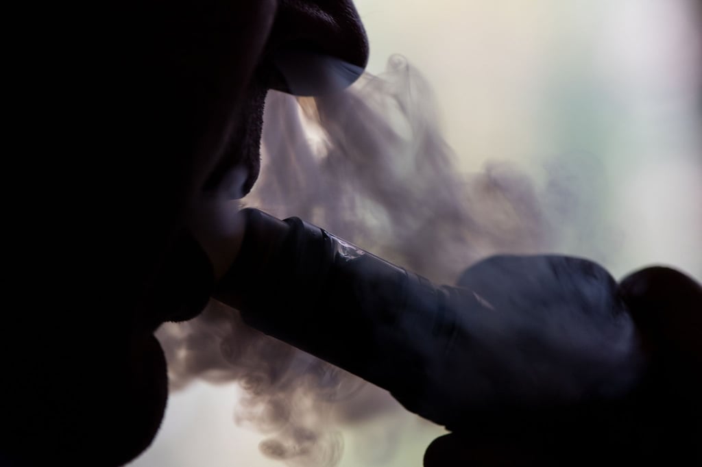 E-Zigaretten eignen sich offenbar nicht, um sich das Rauchen abzugewöhnen.