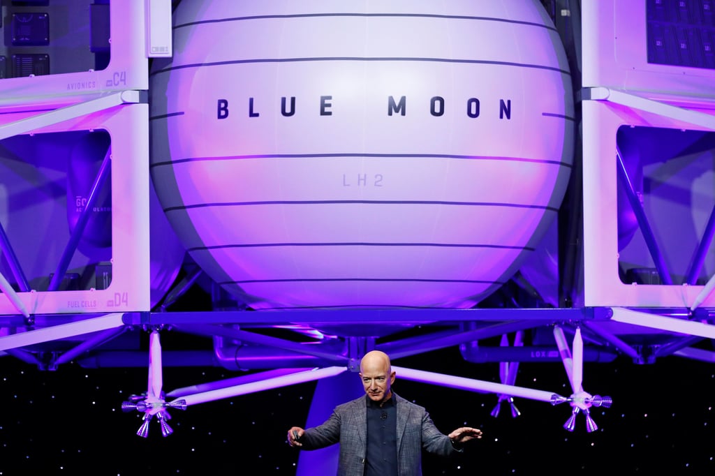 Jeff Bezos will im Juli erstmals Menschen ins All bringen.