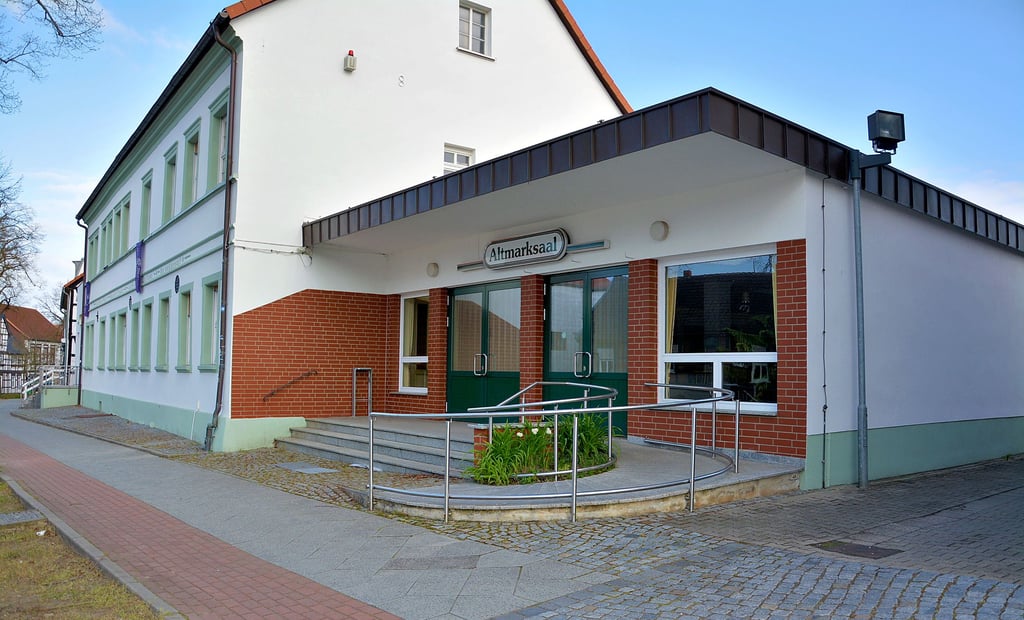 Der Altmarksaal in Klötze soll modernisiert werden. Um Bürgern die Möglichkeit zu geben, ihre Ideen und Anregungen äußern zu können, soll auf die städtische Homepage ein Fragebogen gestellt werden.