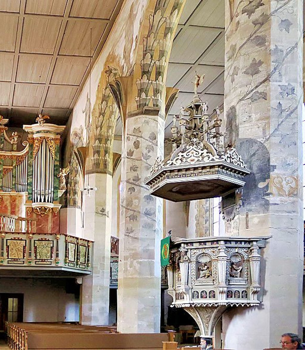 Das Löschwasser brachte damals die alten Ausmalungen im Kirchenschiff wieder zum Vorschein.