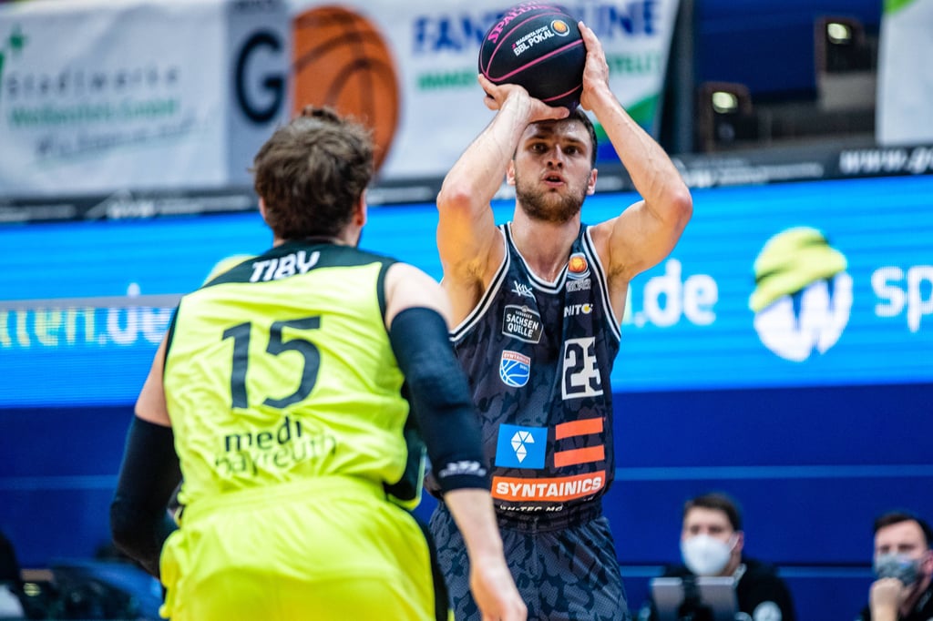 Ob Michal Michalak (r.) für den MBC im Heimspiel gegen Bayreuth auflaufen kann, ist noch unklar.