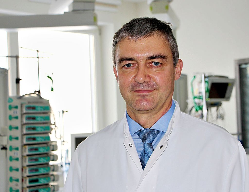 Dr. Uwe Lodes hat im Ameos-Klinikum Schönebeck als Chefarzt die Leitung der Klinik für Anästhesiologie übernommen.