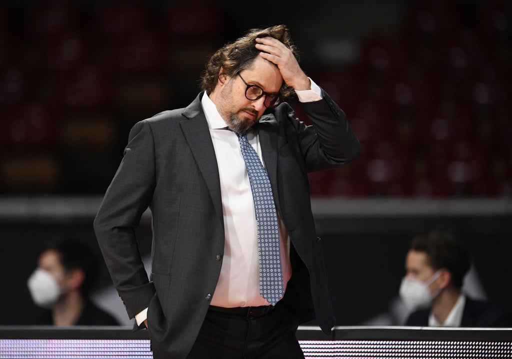 Trainer Andrea Trinchieri und seine Bayern mussten gegen Ulm eine herbe Niederlage einstecken.