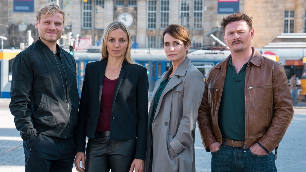 Linus Roth (Anton Spieker, von links), Pia Walther (Annika Blendl), Maike Riem (Anja Kling), Christoph Hofherr (Shenja Lacher) ermitteln als kriminalistisches Quartett zum dritten Mal in Leipzig.