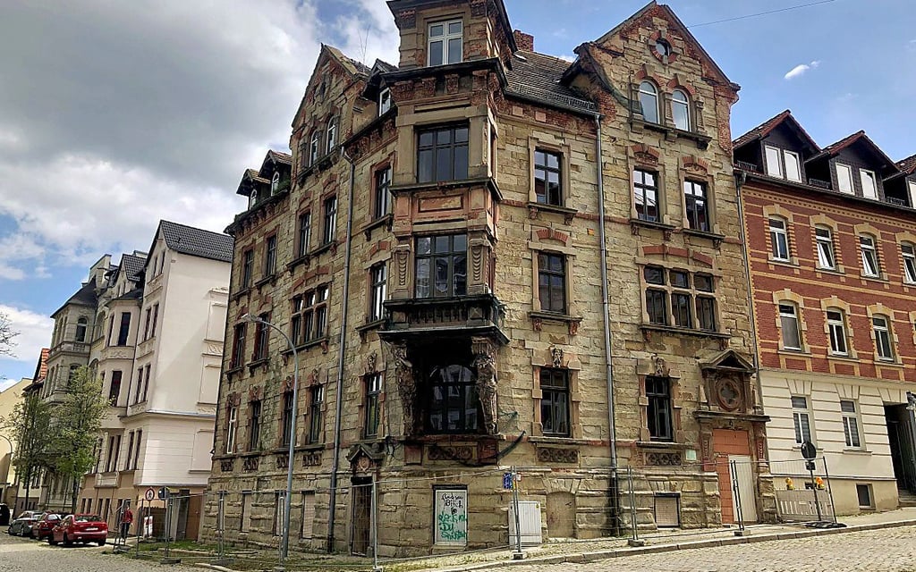 Pestalozzistraße 4