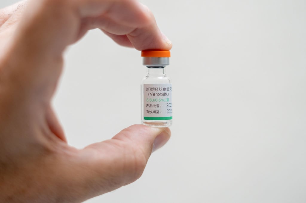 Als erste chinesische Firma erhält Sinopharm eine Notfallzulassung der Weltgesundheitsorganisation (WHO) für ihren Corona-Impfstoff.