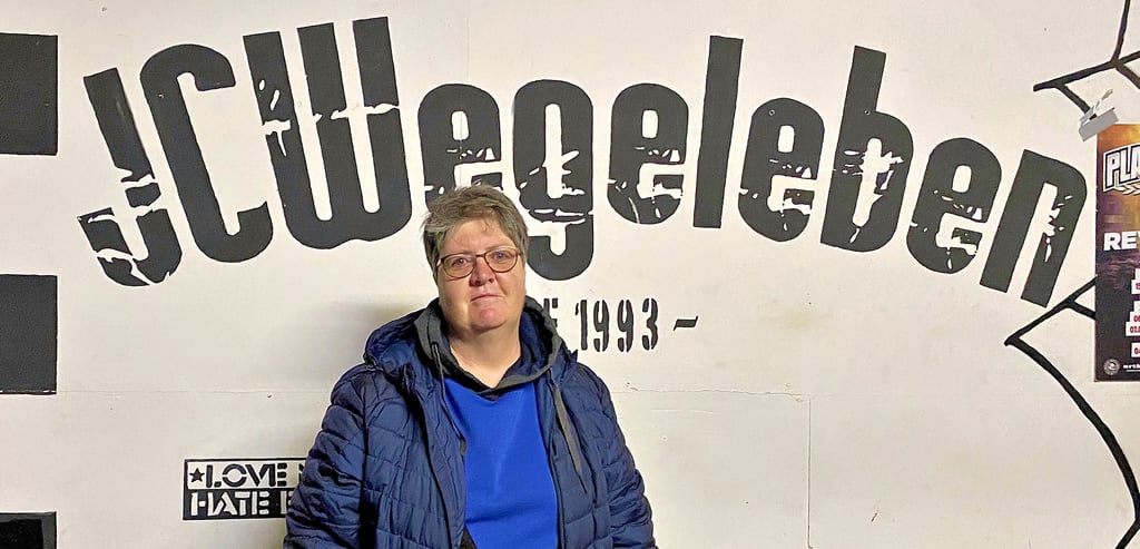 Bettina Wloch hat nach mehreren Monaten wieder den Veranstaltungsraum des Jugendclubs in Wegeleben geöffnet. "Da wird man ein bisschen wehmütig, wenn man an die schönen Konzertabende zurückdenkt", sagt sie.