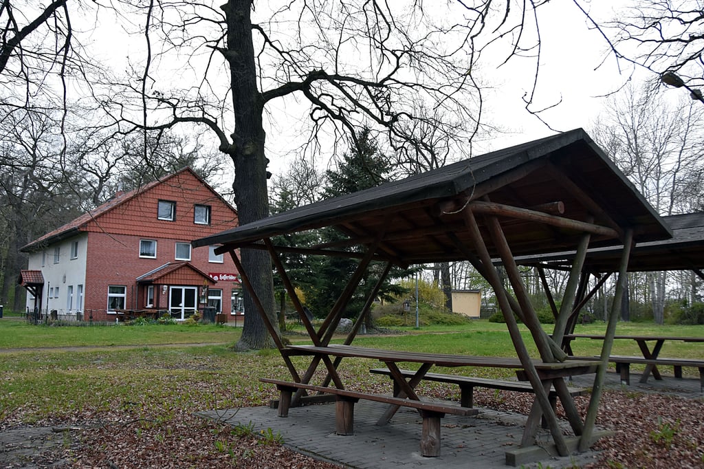 Still ruht wegen der Corona-Pandemie das Waldhotel am Grieps in Calvörde. Die Anzahl der Sitzplätze in der gemeindeeigenen Gaststätte soll durch einen Wintergarten erhöht werden. Groß ist die Hoffnung, dass es dafür eine LEADER-Förderung gibt.