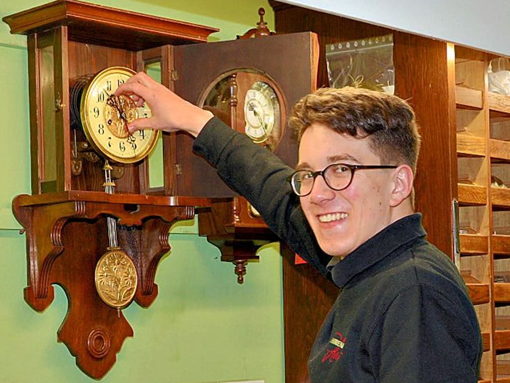 Carl Robra hörte bei der Berufswahl schon sehr früh auf den Rhythmus der mechanischen Uhren.